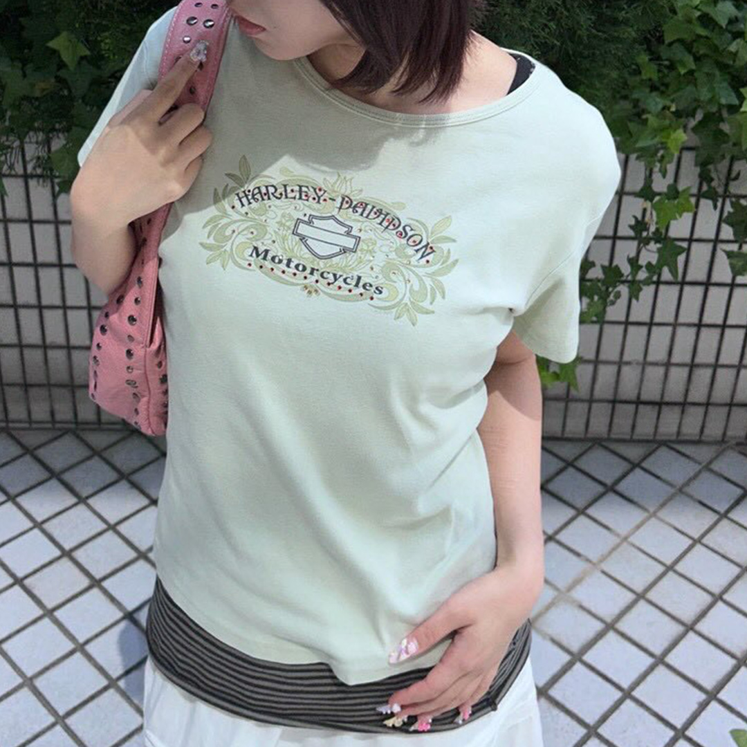 Elulu by JAM Tシャツ
