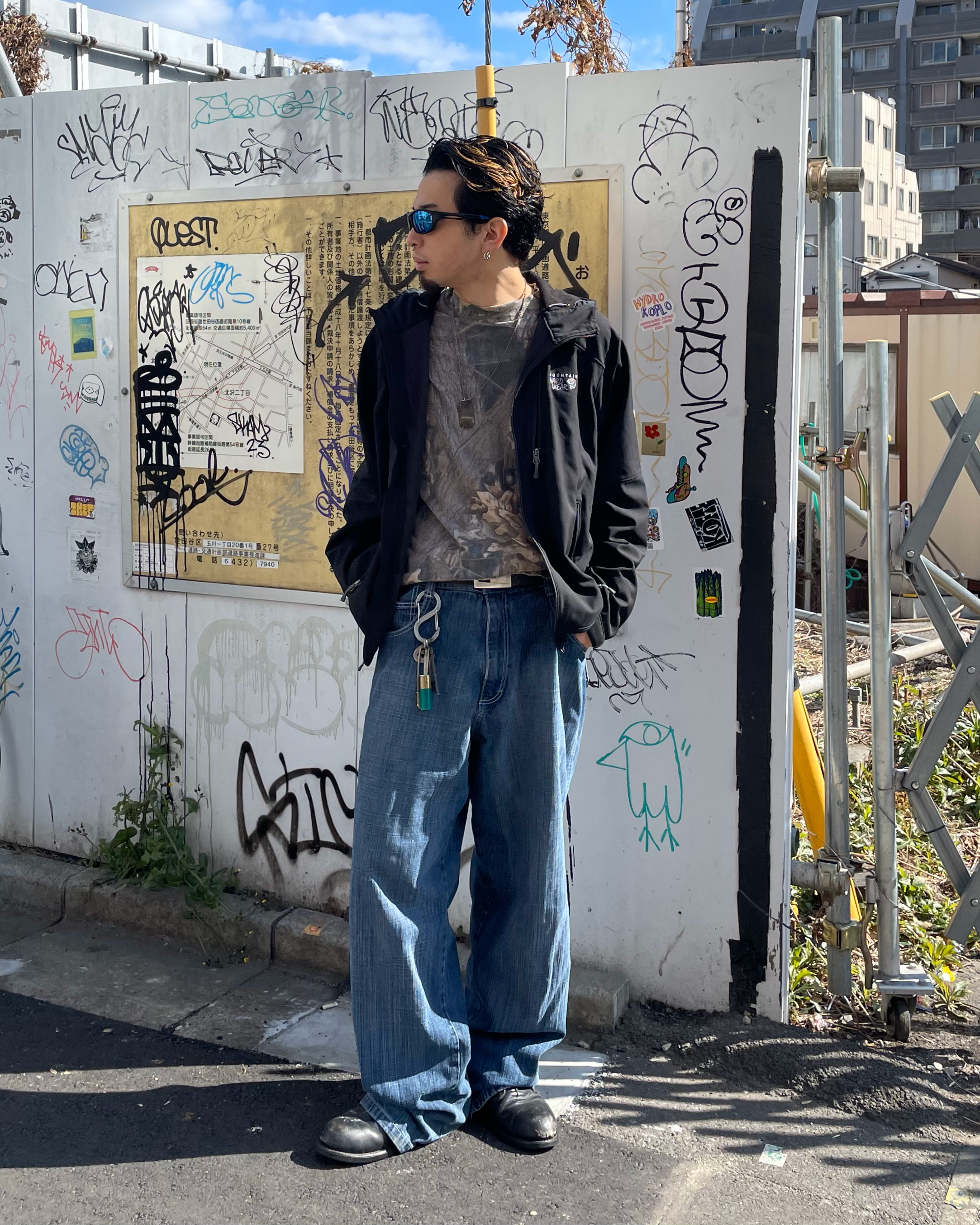 古着屋JAM ルーズストレートパンツ スタイリング