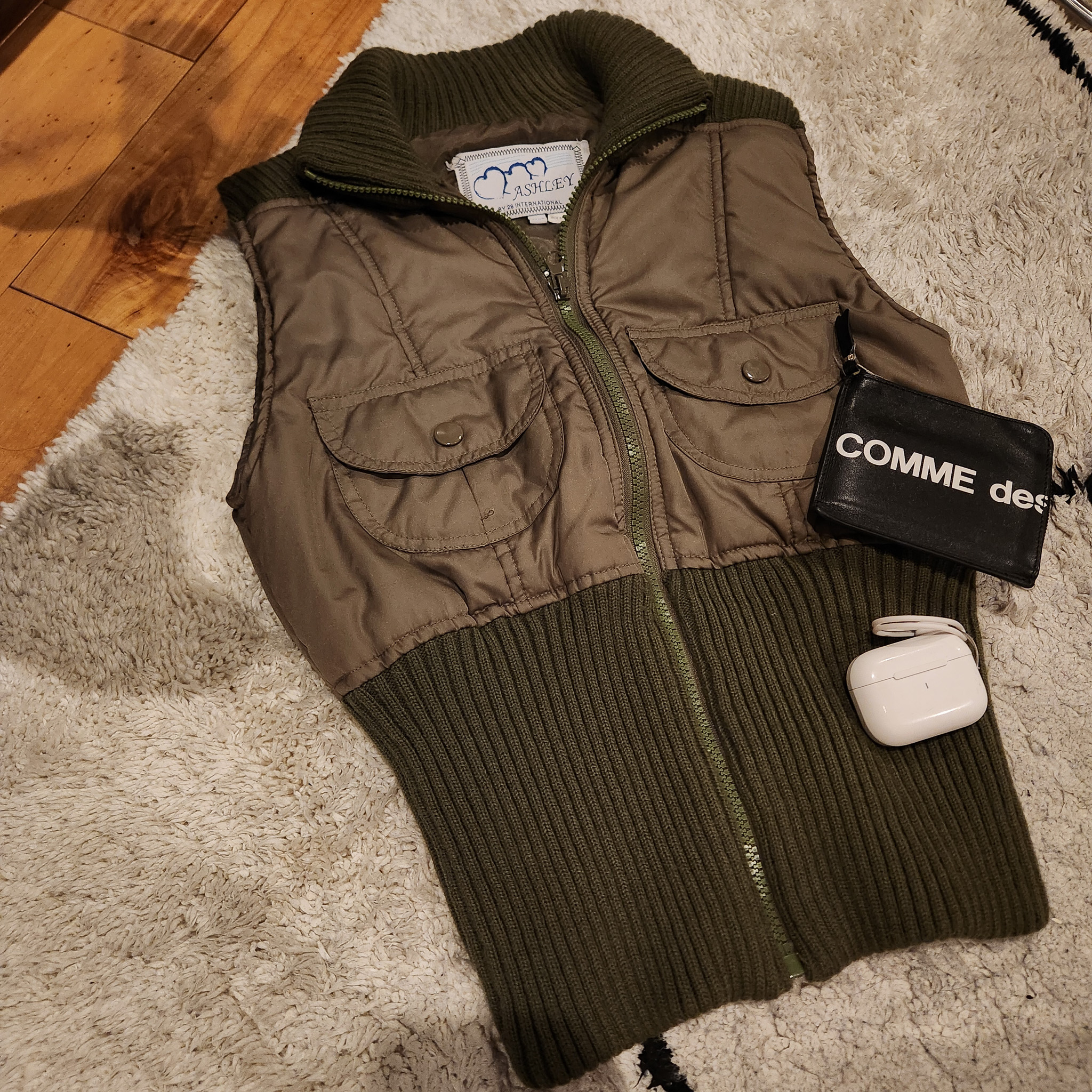 ASHLEY 中綿ベスト