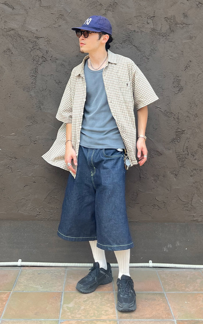 古着屋JAM オーバーサイズ ショートパンツ スタイリング