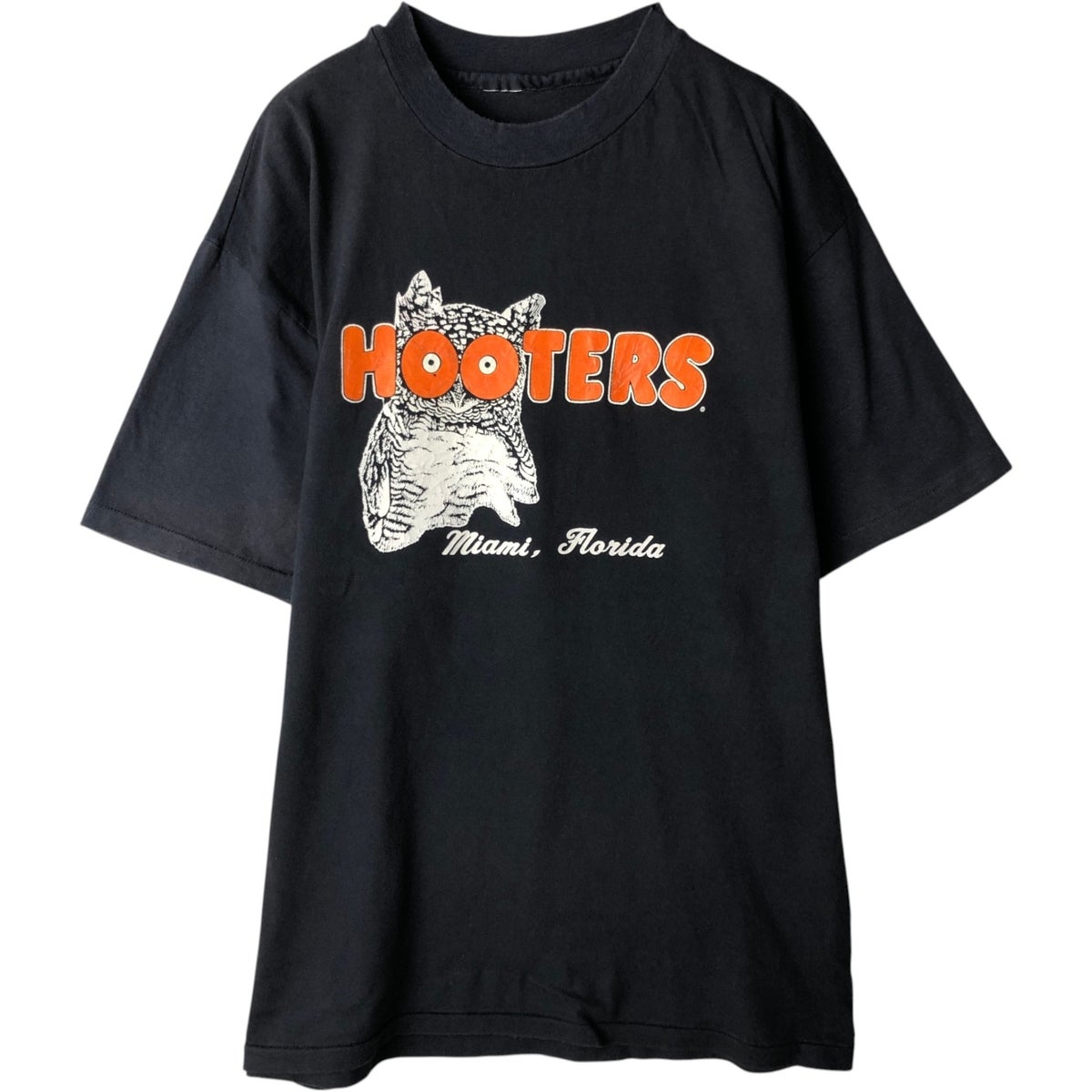 古着 ～90年代 HOOTERS フーターズ アドバタイジングTシャツ メンズL