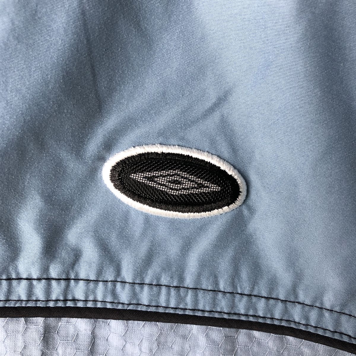 古着 90～00年代 アンブロ UMBRO ナイロンジャケット メンズM相当
