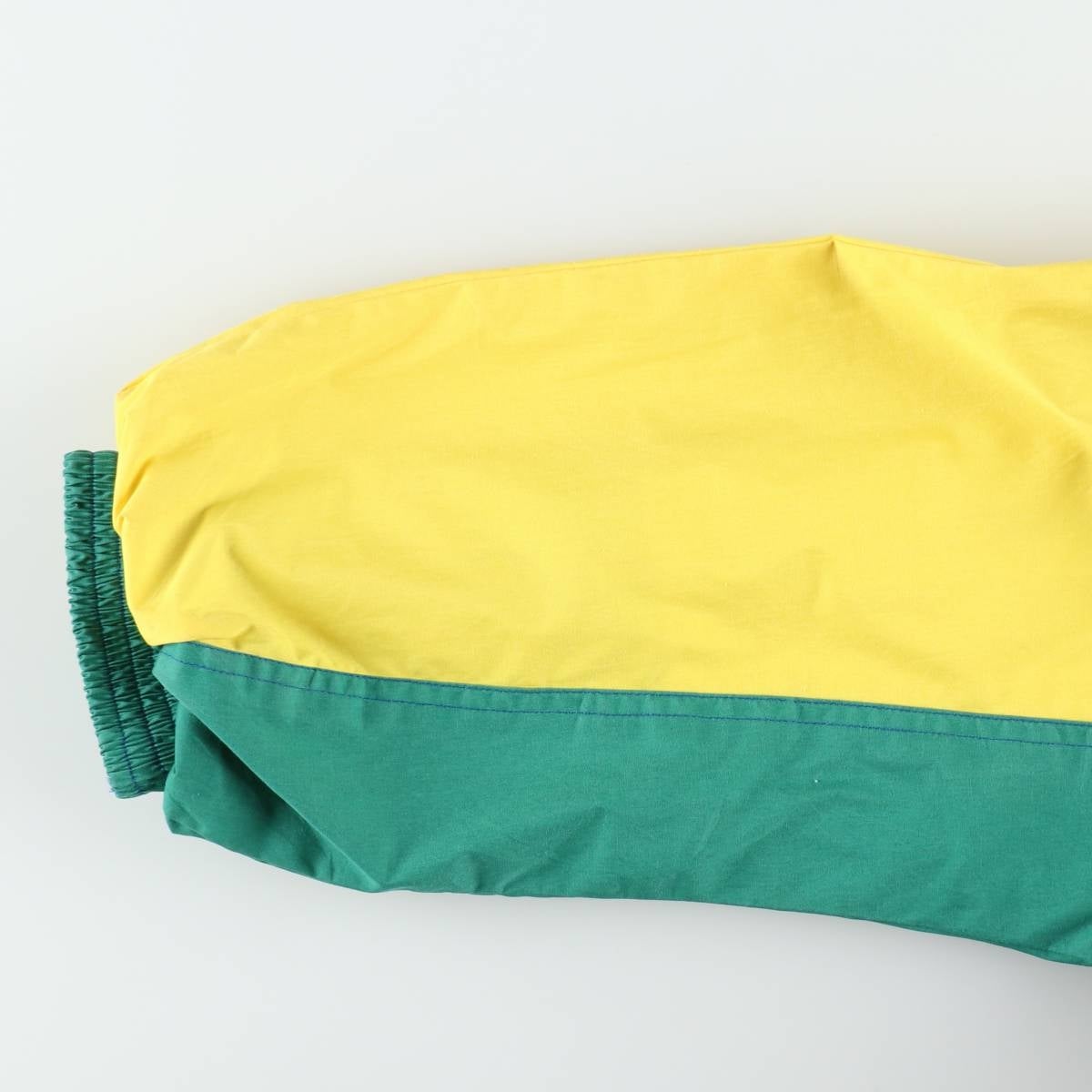 古着 90年代 アンブロ UMBRO ブラジル代表 ウインドブレーカー メンズ