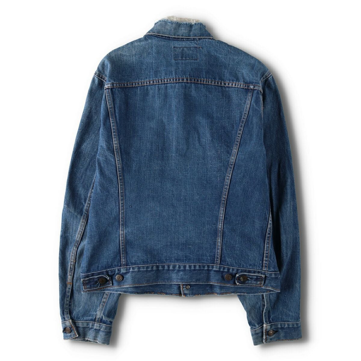 000002427127-02.jpg?size=m&w=