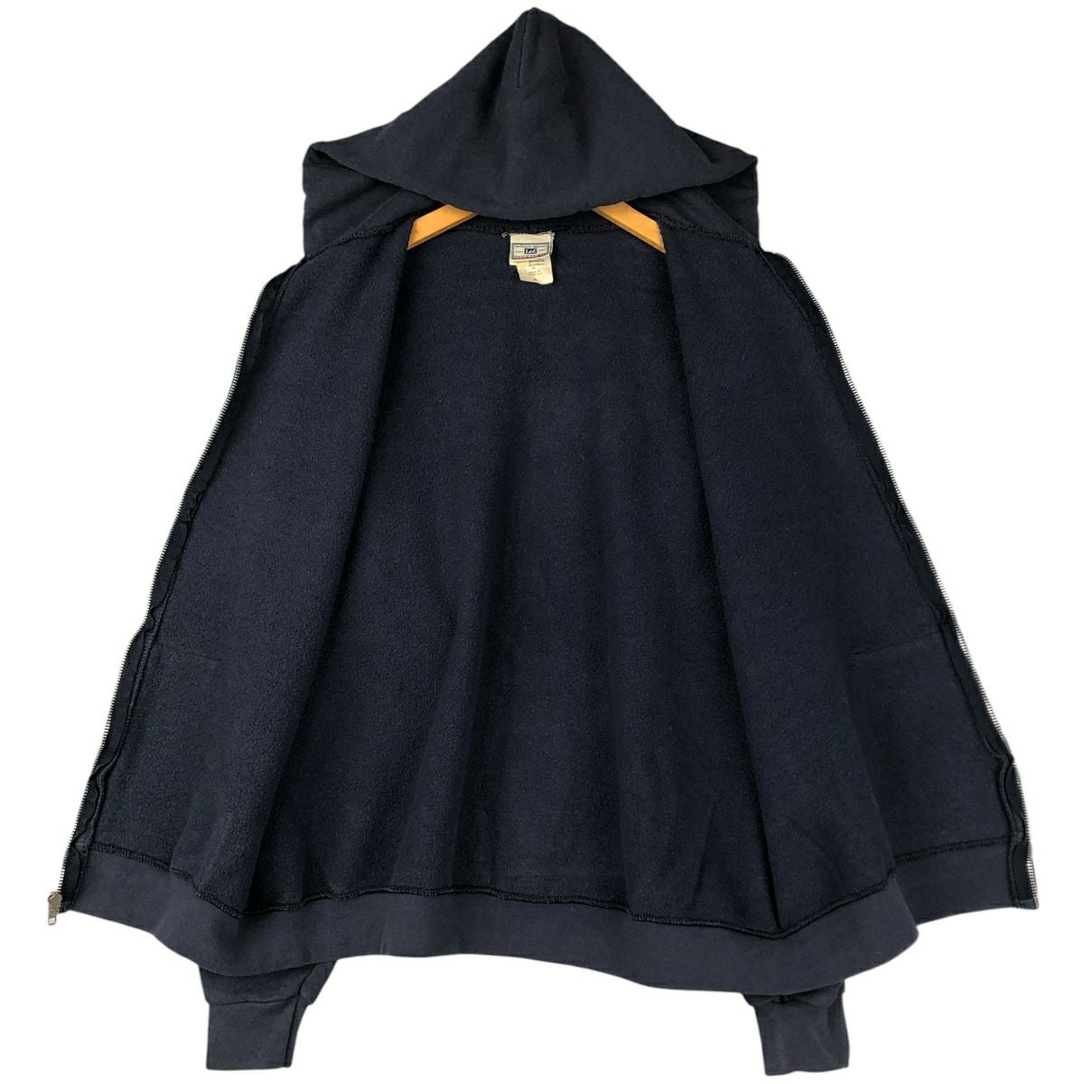 000002628905-03.jpg?size=m&w=