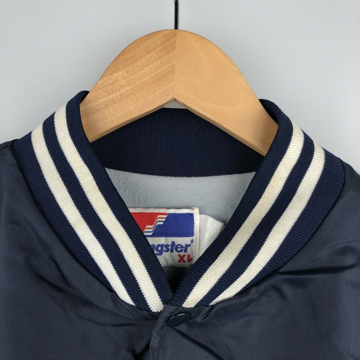 000002636941-07.jpg?size=m&w=