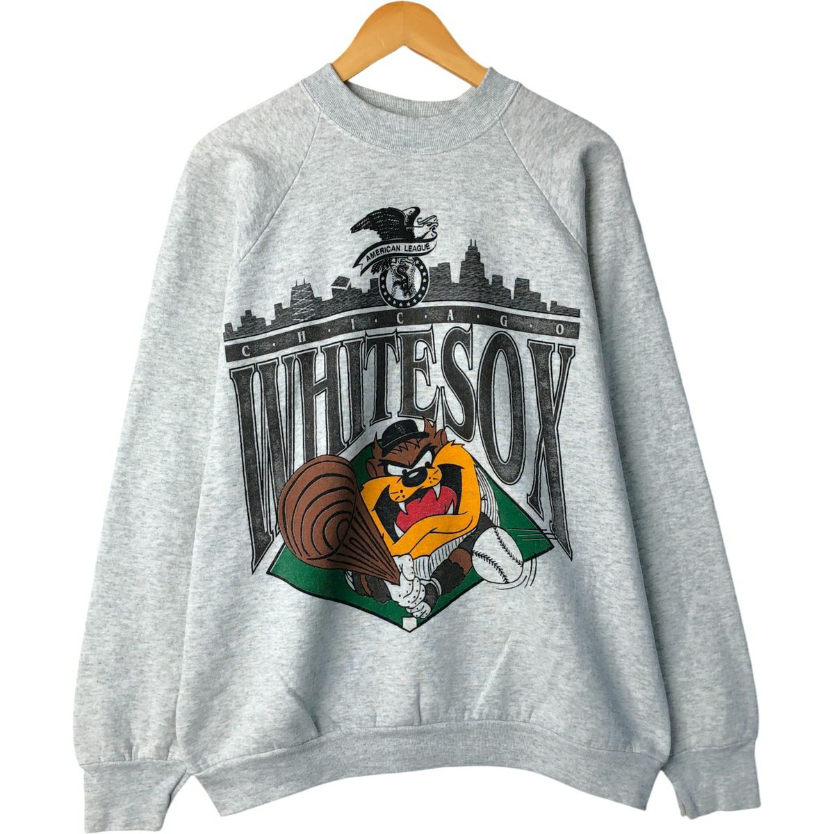 古着 90年代 フルーツオブザルーム FRUIT OF THE LOOM MLB CHICAGO WHITE SOX シカゴホワイトソックス × Looney Tunes ルーニーテューンズ タズマニアンデビル プリントスウェットシャツ トレーナー USA製 メンズXL相当 ヴィンテージ /eaa589902 古着 90年代 フルーツオブザルーム シカゴホワイトソックス ルーニー